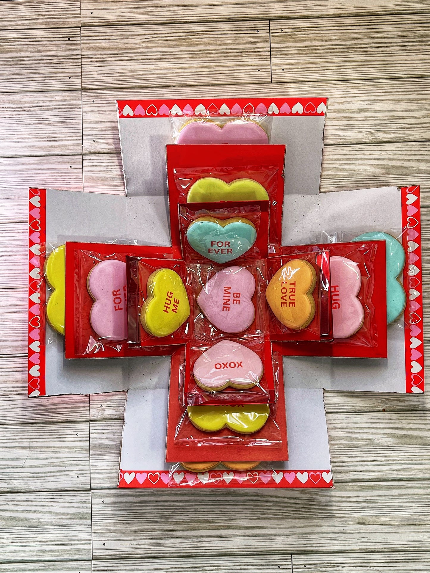 Valentine’s Day Cookie Gift explosion box