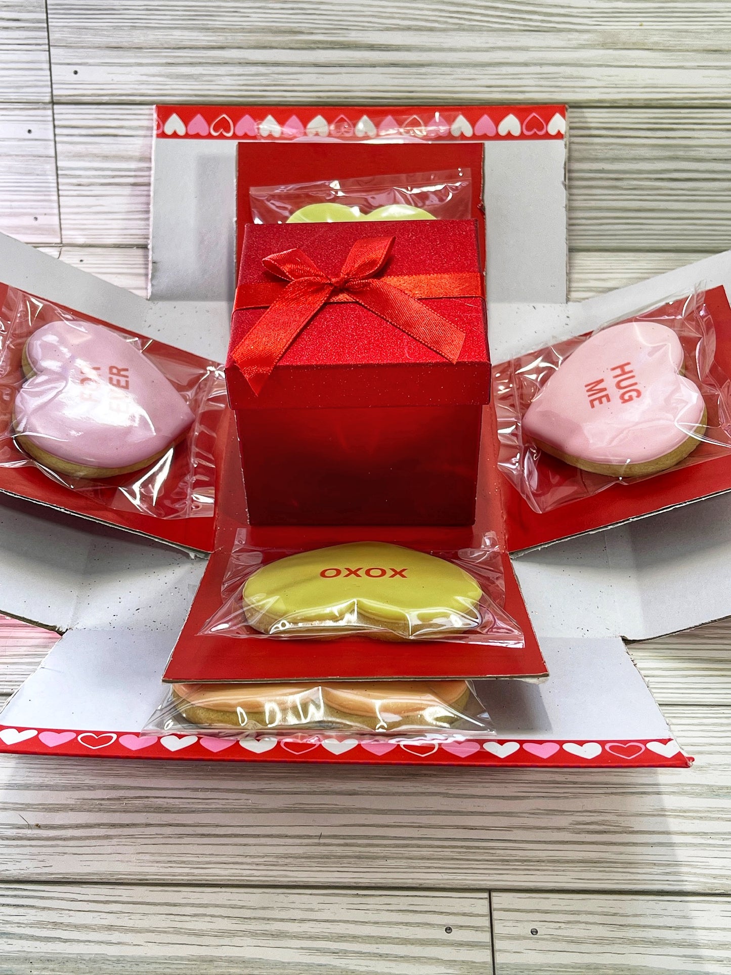 Valentine’s Day Cookie Gift explosion box